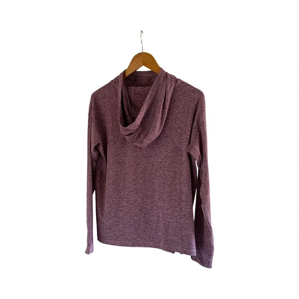 Athleta Women’s Lightweight Pullover with Hood! Medium! Like New! - Picture 6 of 7